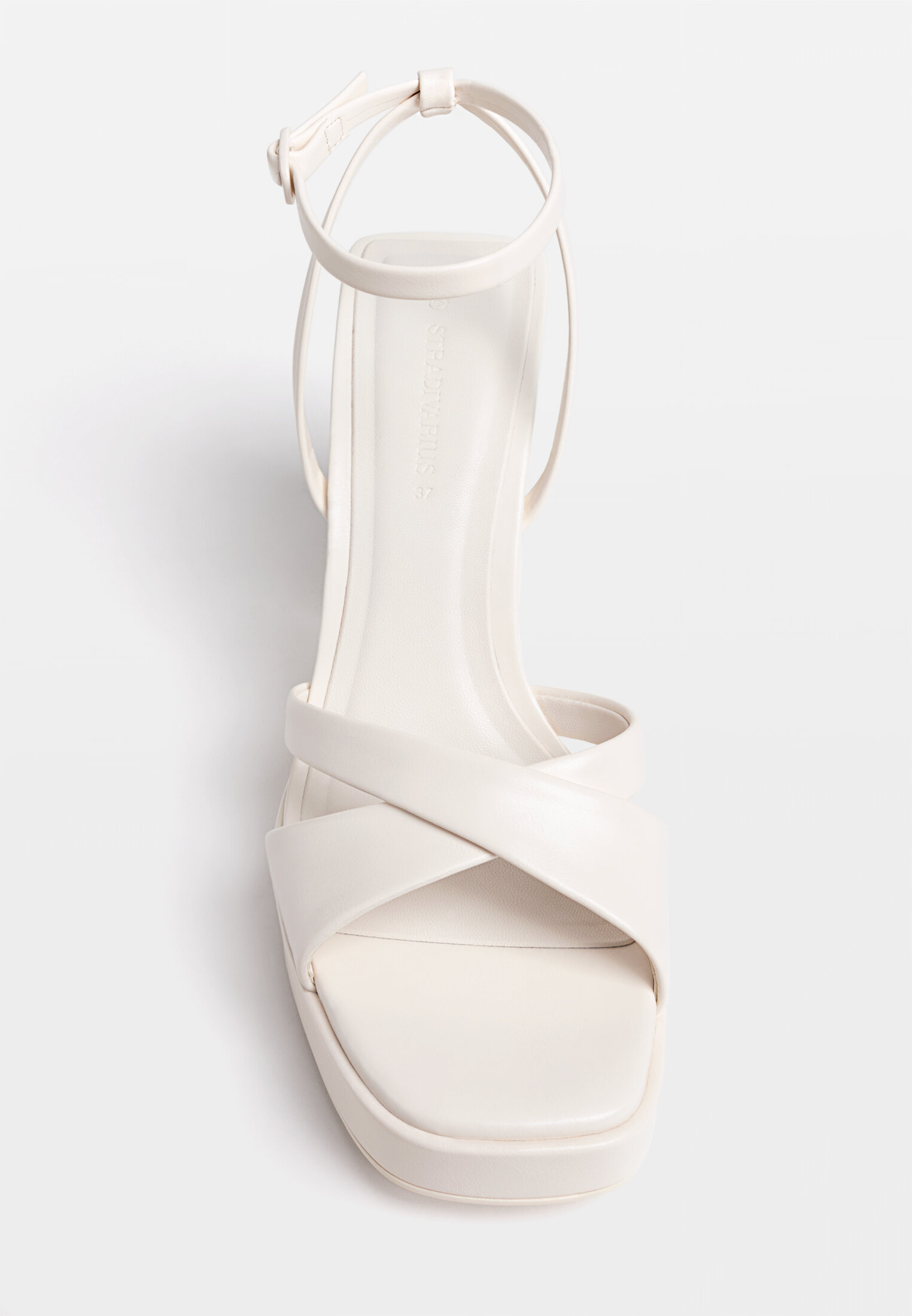 Sandale a talon stradivarius outlet