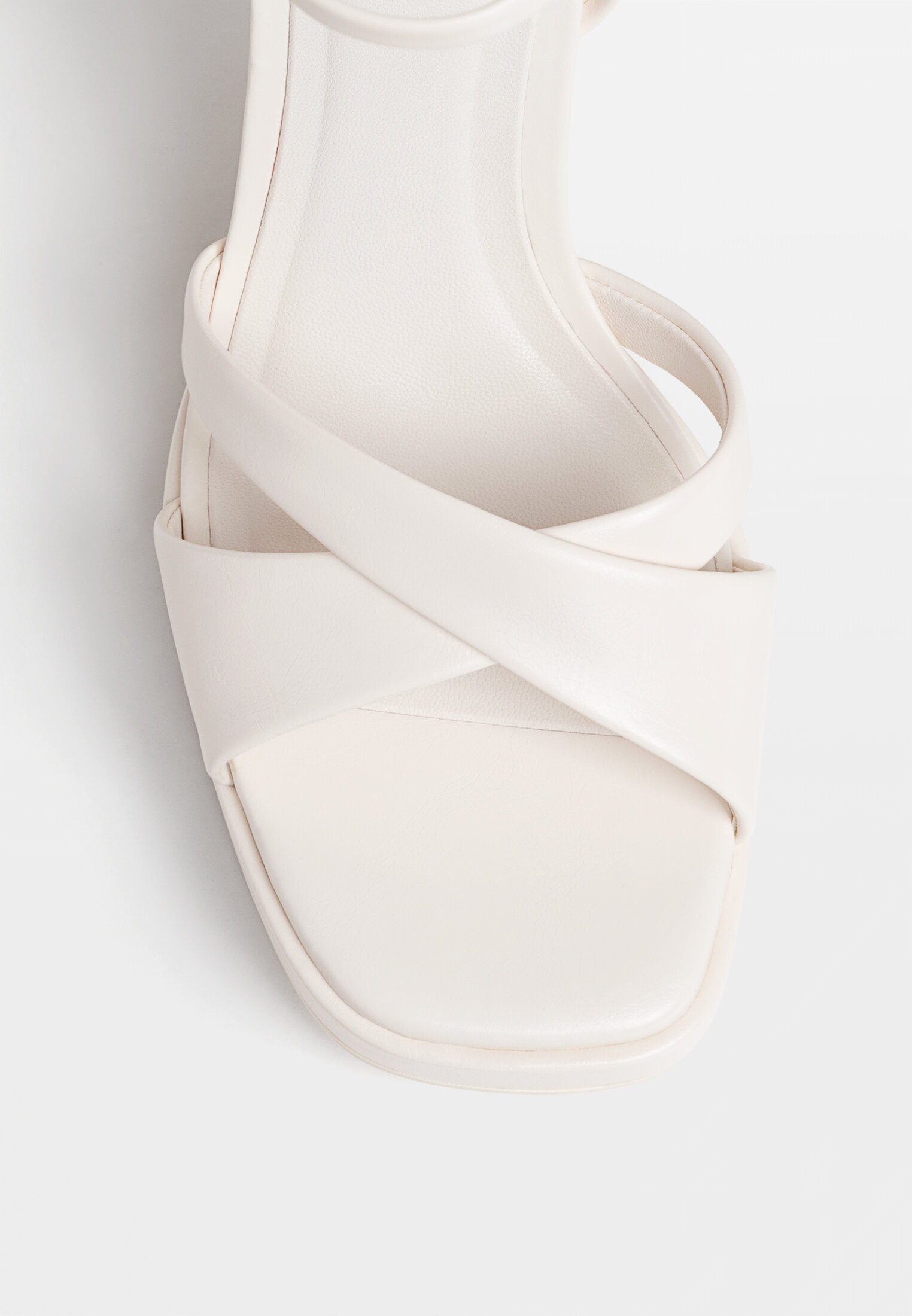 Sandale a talon stradivarius best sale