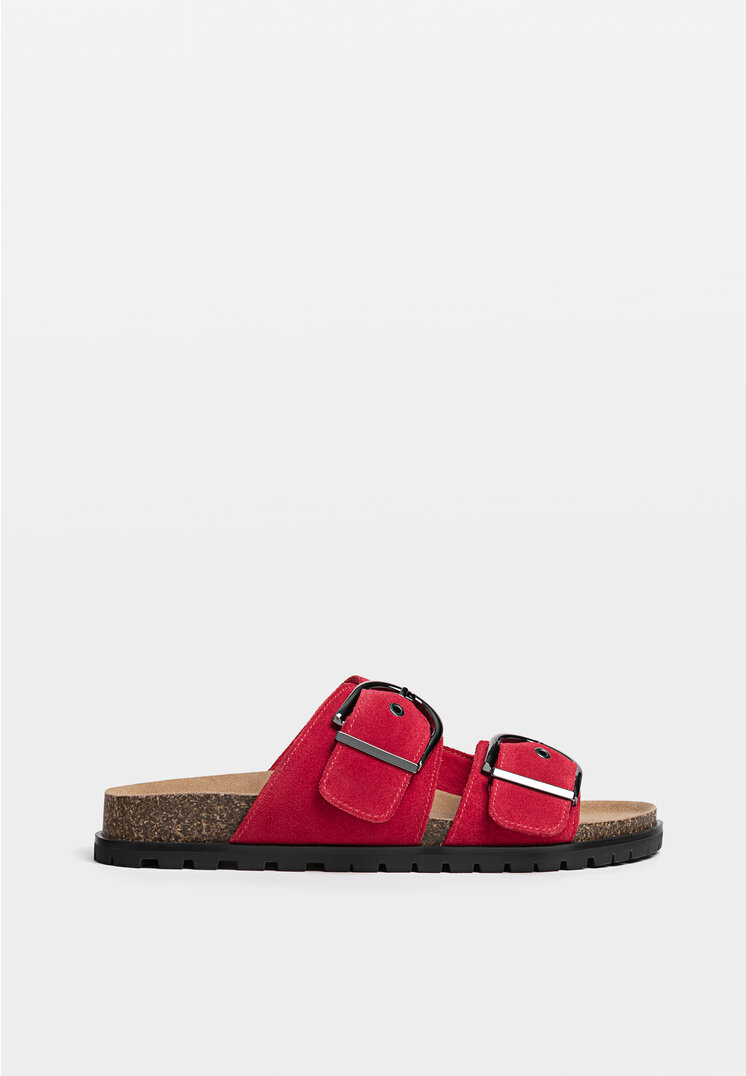 

Stradivarius Flache Sandalen aus Leder mit Schnalle ROT 39