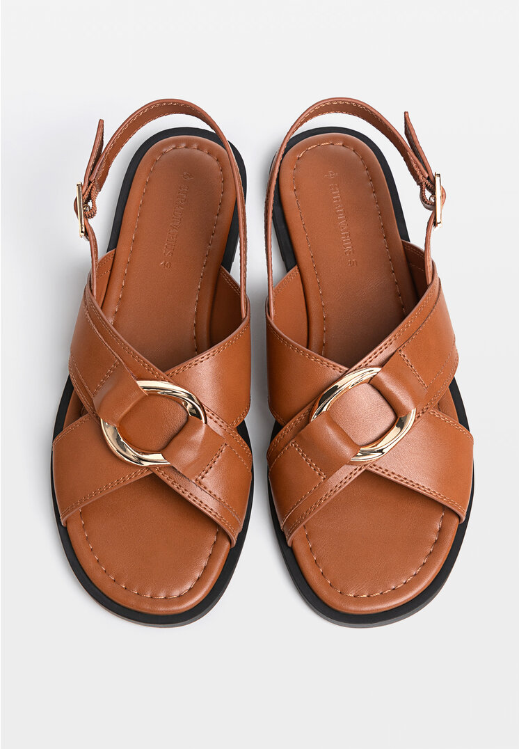Stradivarius Flat sandals with buckle detail  TAN  4