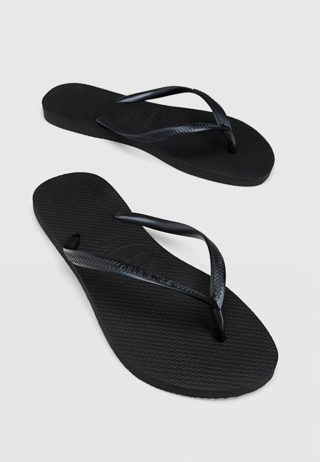 Stradivarius Havaianas Slim x Stradivarius. BLACK 6 7 Recommend