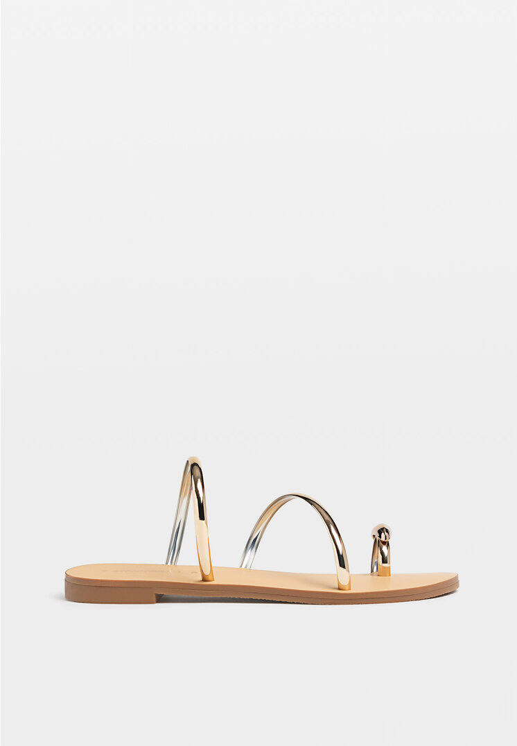 Stradivarius Flat slider sandals with a metal detail  GOLD  4