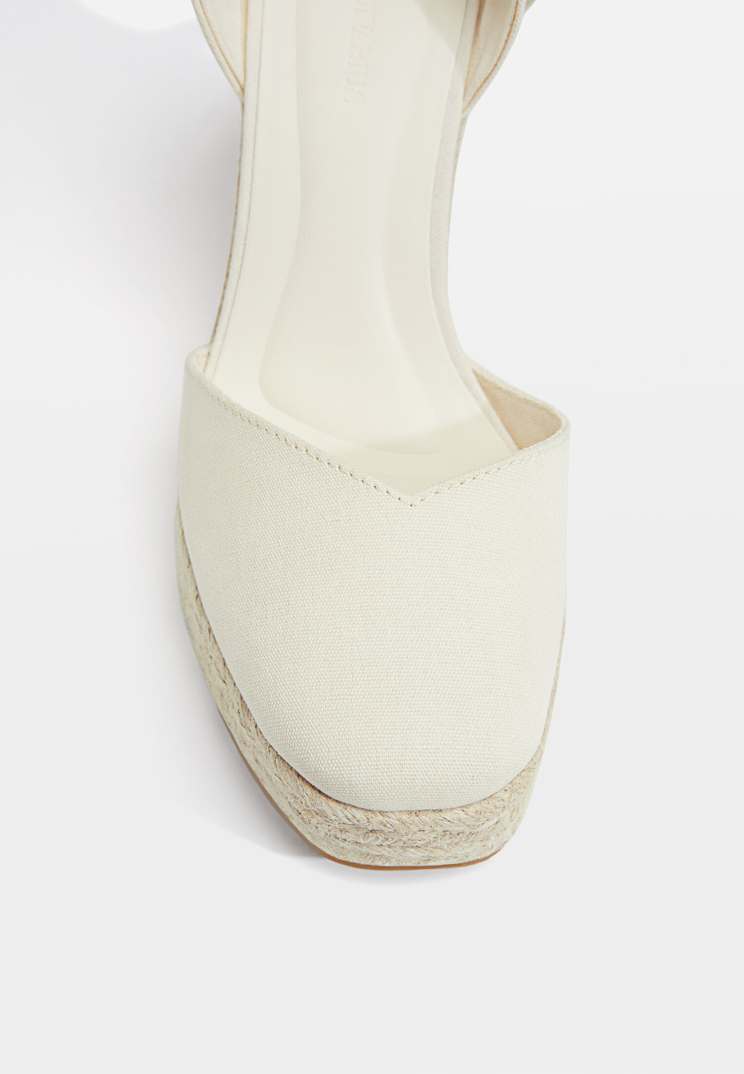Cuñas 2025 yute stradivarius