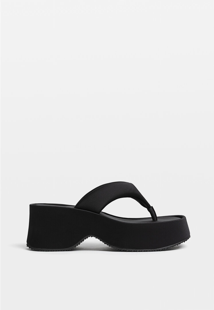 

Stradivarius Sandalen mit Plateausohle SCHWARZ 37