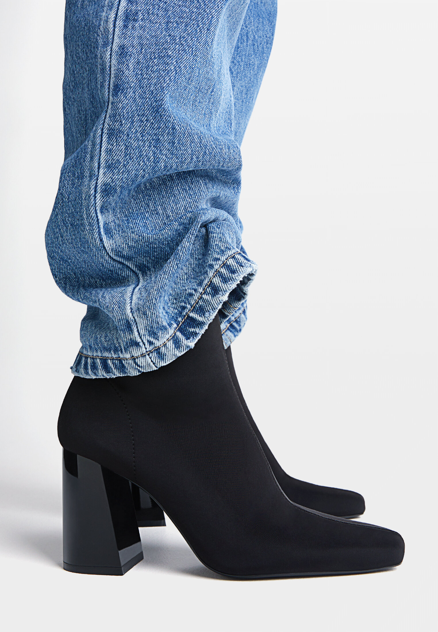 Botines azules sale stradivarius