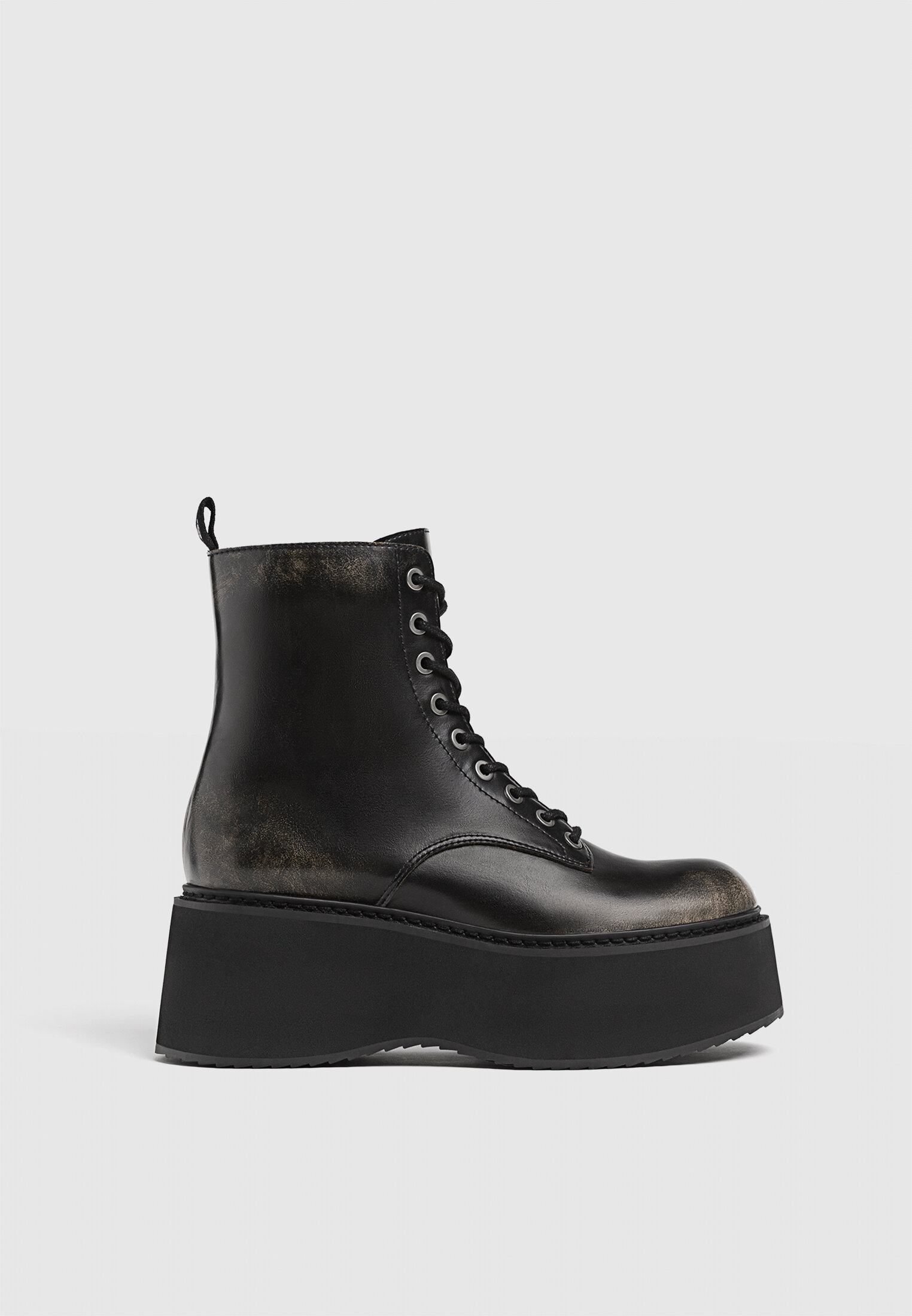 Flat lace up clearance boots