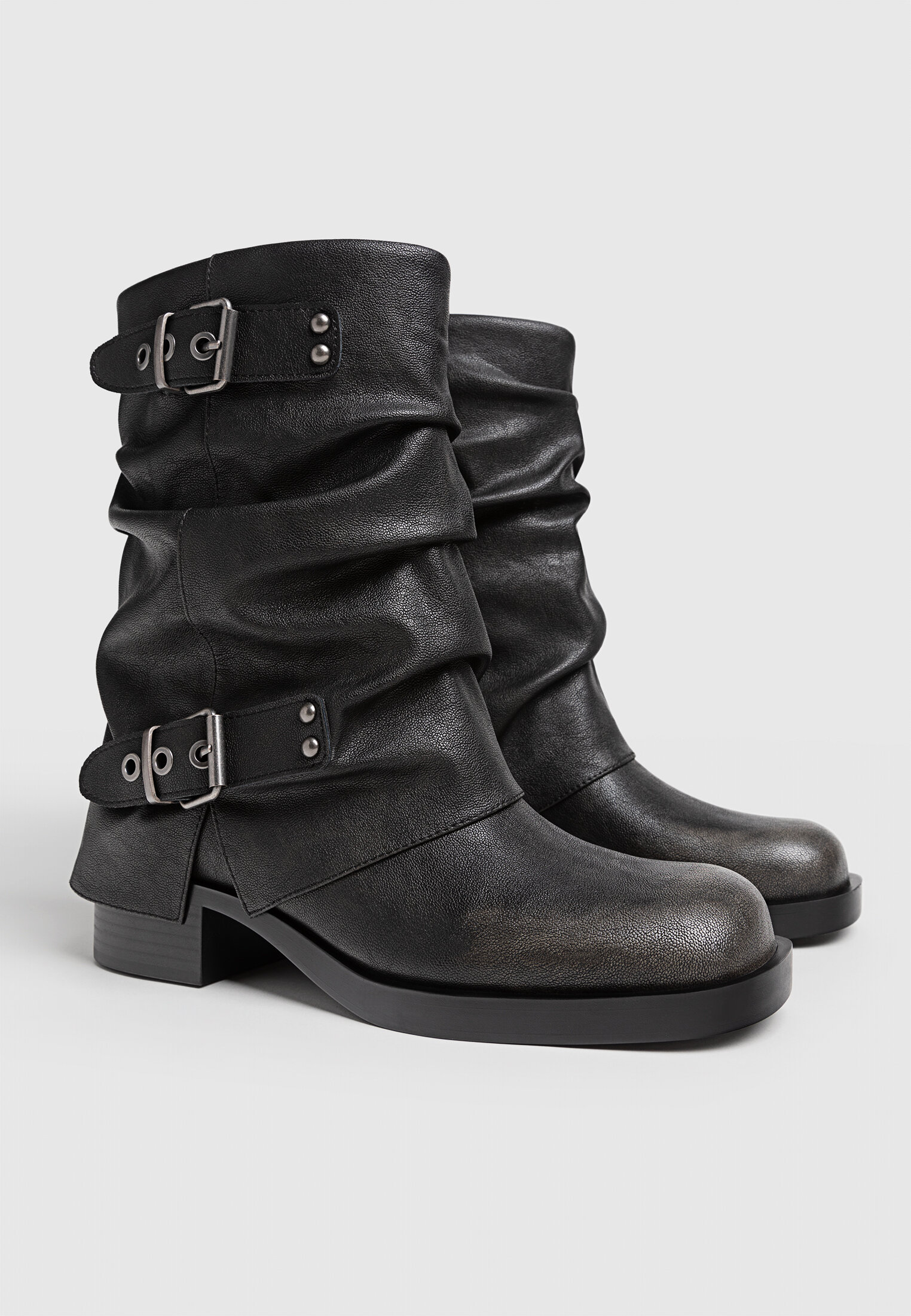 Flat leather cheap biker boots