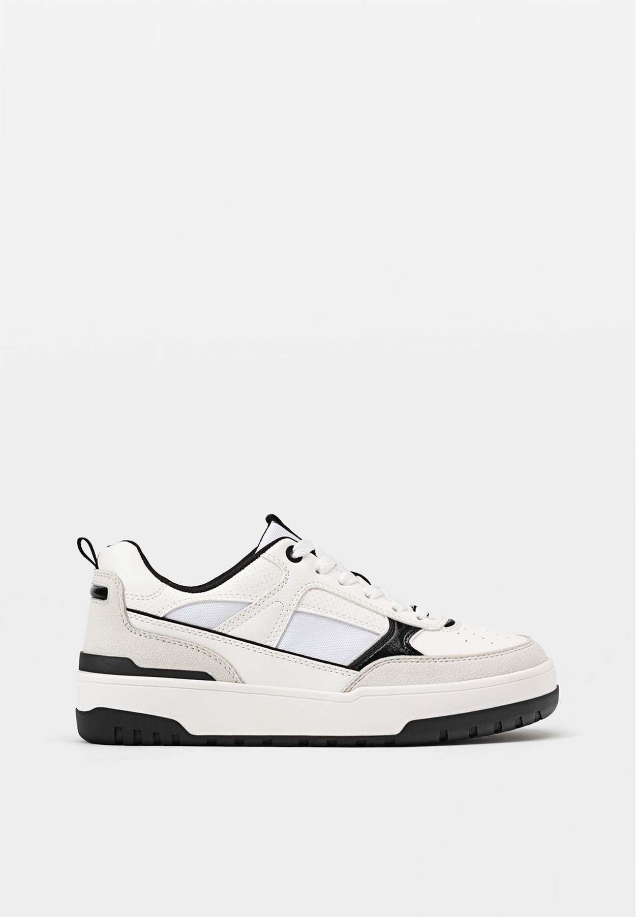 Sneaker da donna Stradivarius Italia