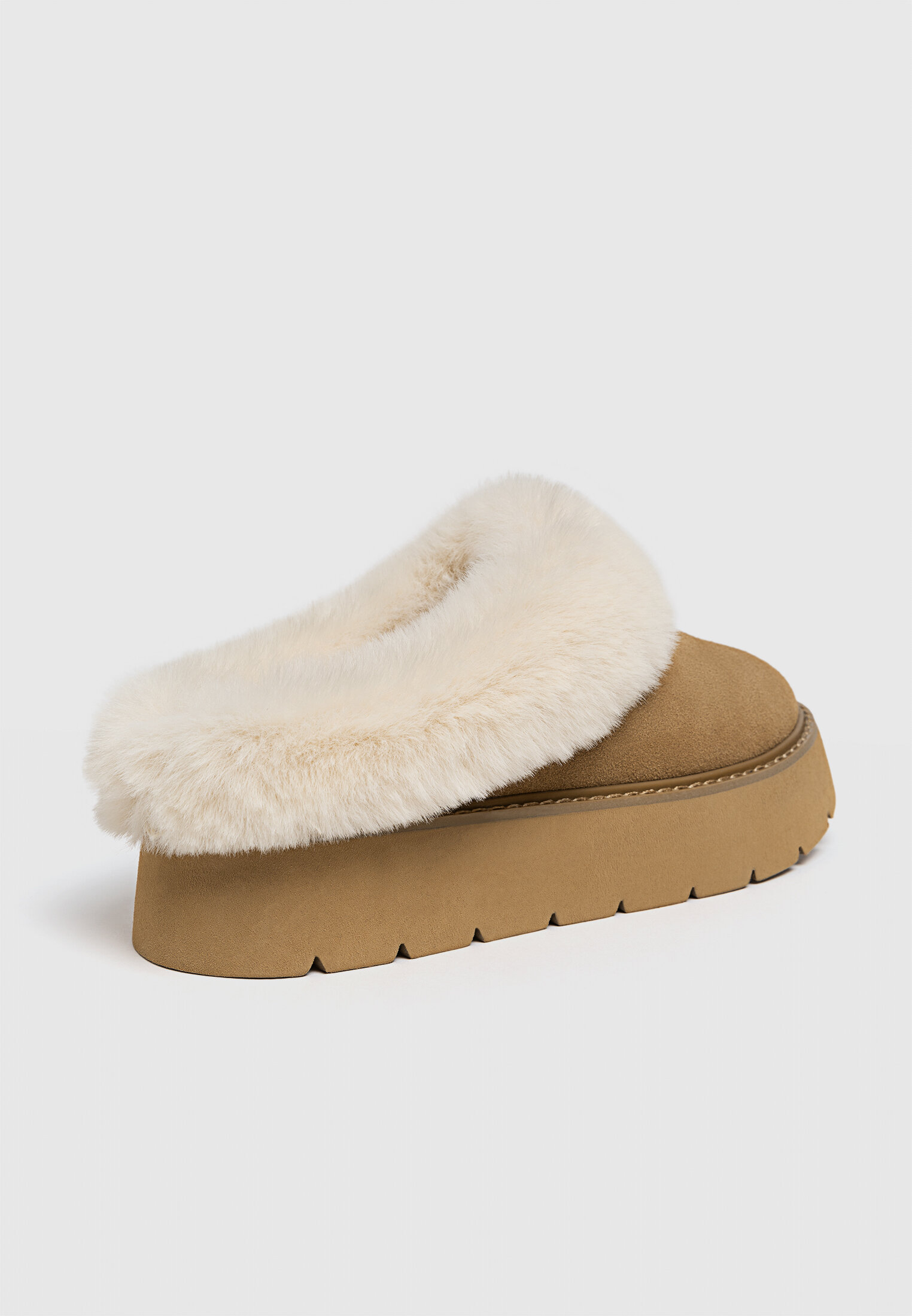 Clogs fur hotsell