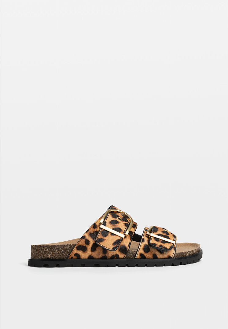 

Stradivarius Flache Sandalen leoparden aus Leder mit Schnalle KOMBINIERT 38