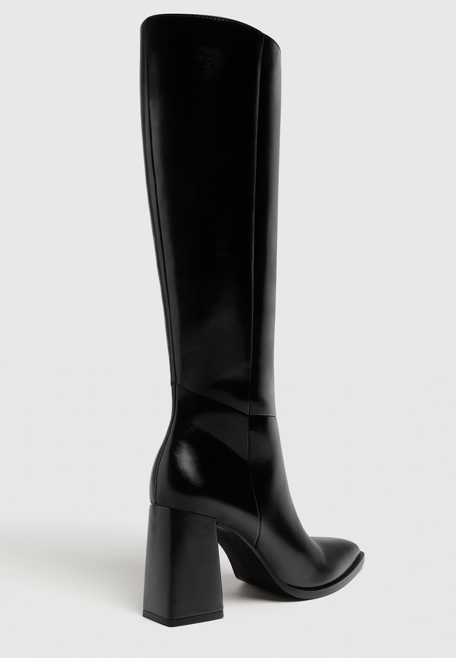 Botas altas en clearance stradivarius