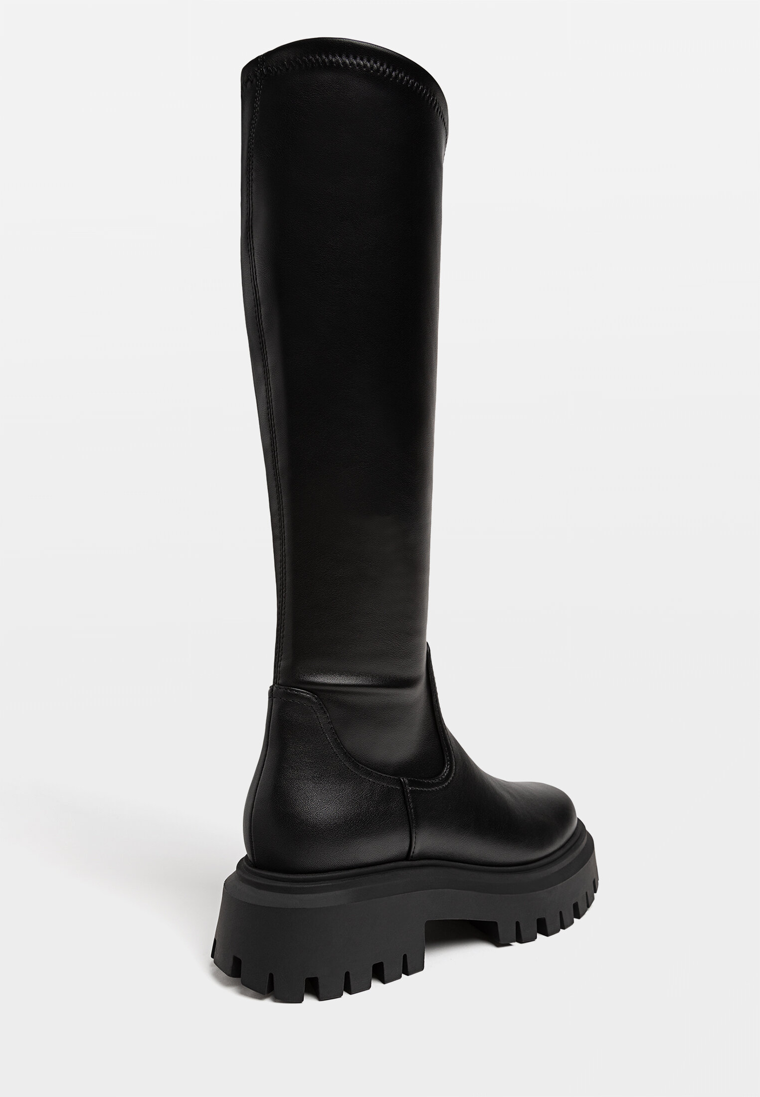 Botas negras online stradivarius 2019