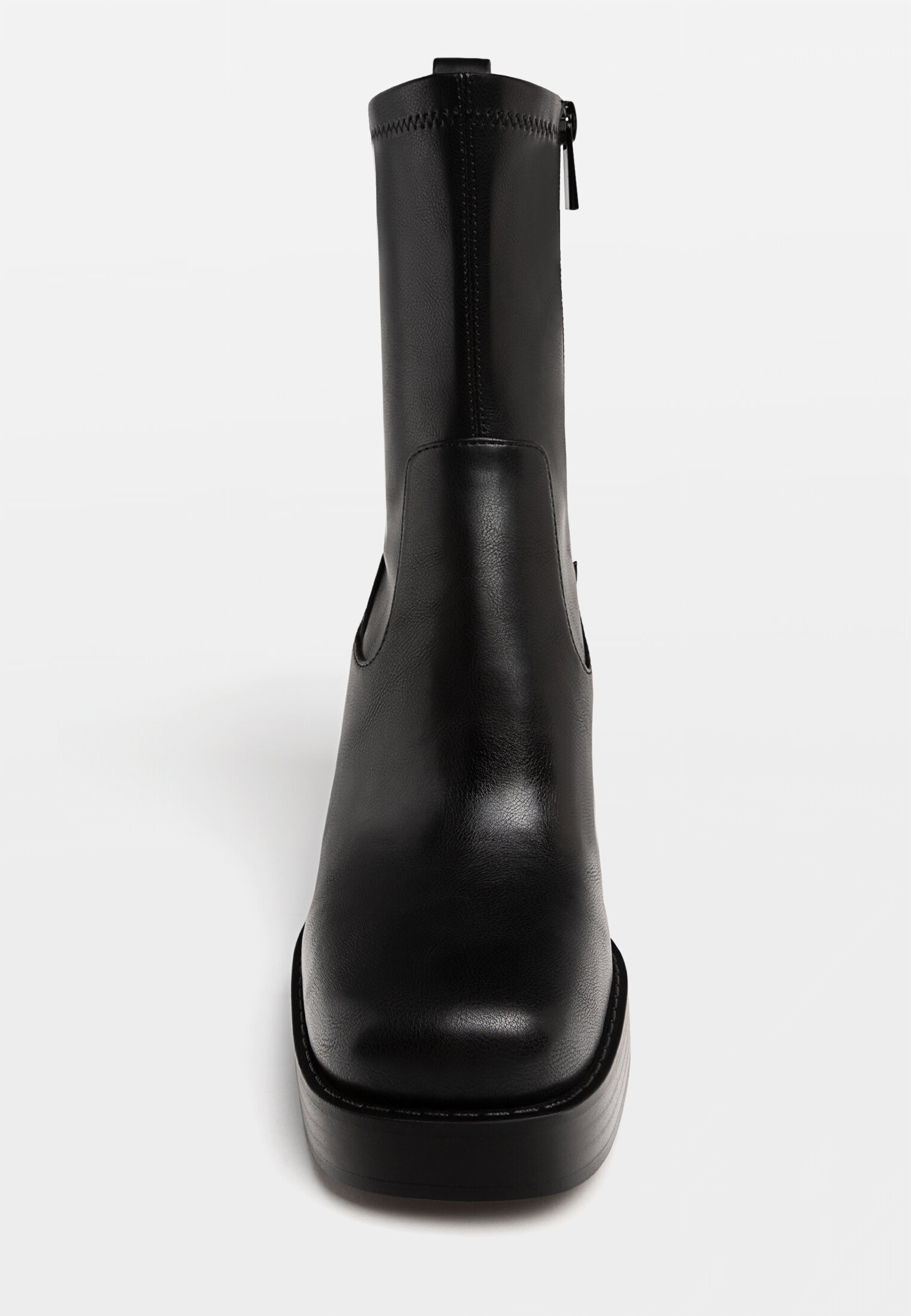 Bottes blanches stradivarius new arrivals
