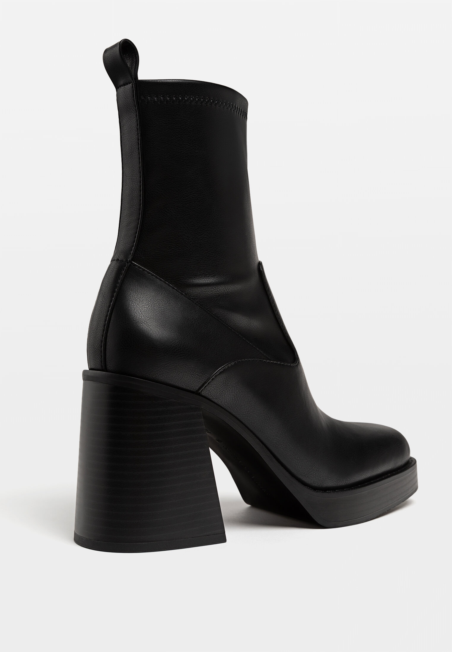 High heeled chelsea boots hotsell