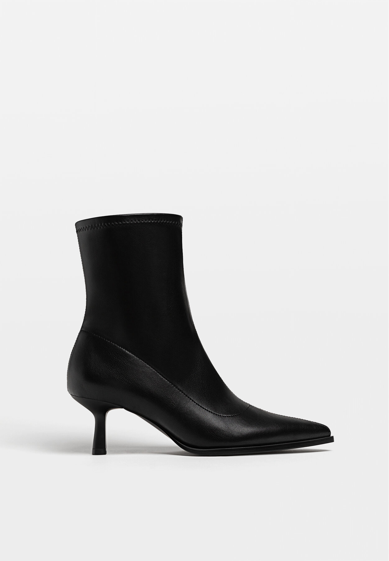 Botines best sale perlas stradivarius