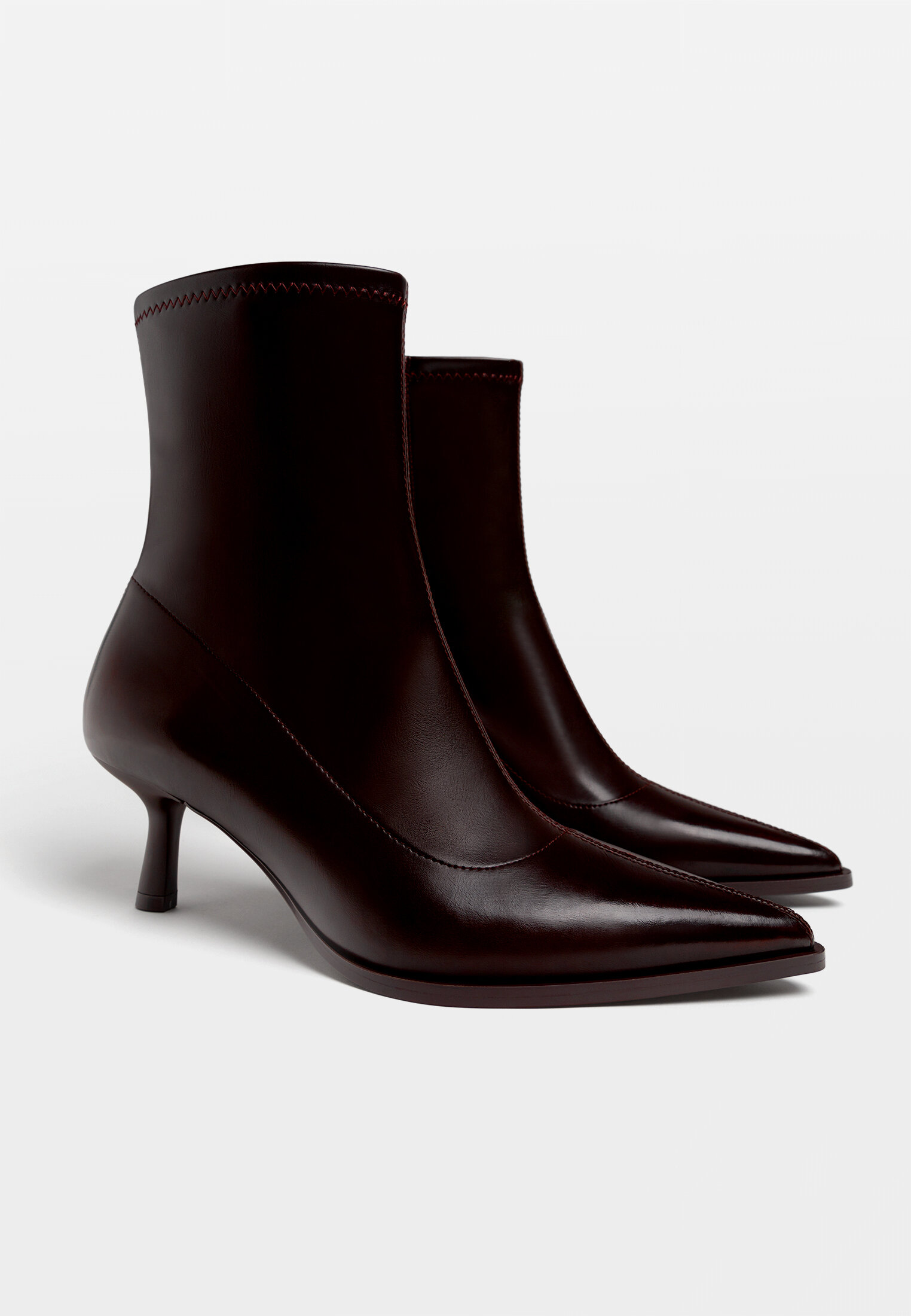 Bottines plates cuir top marron stradivarius