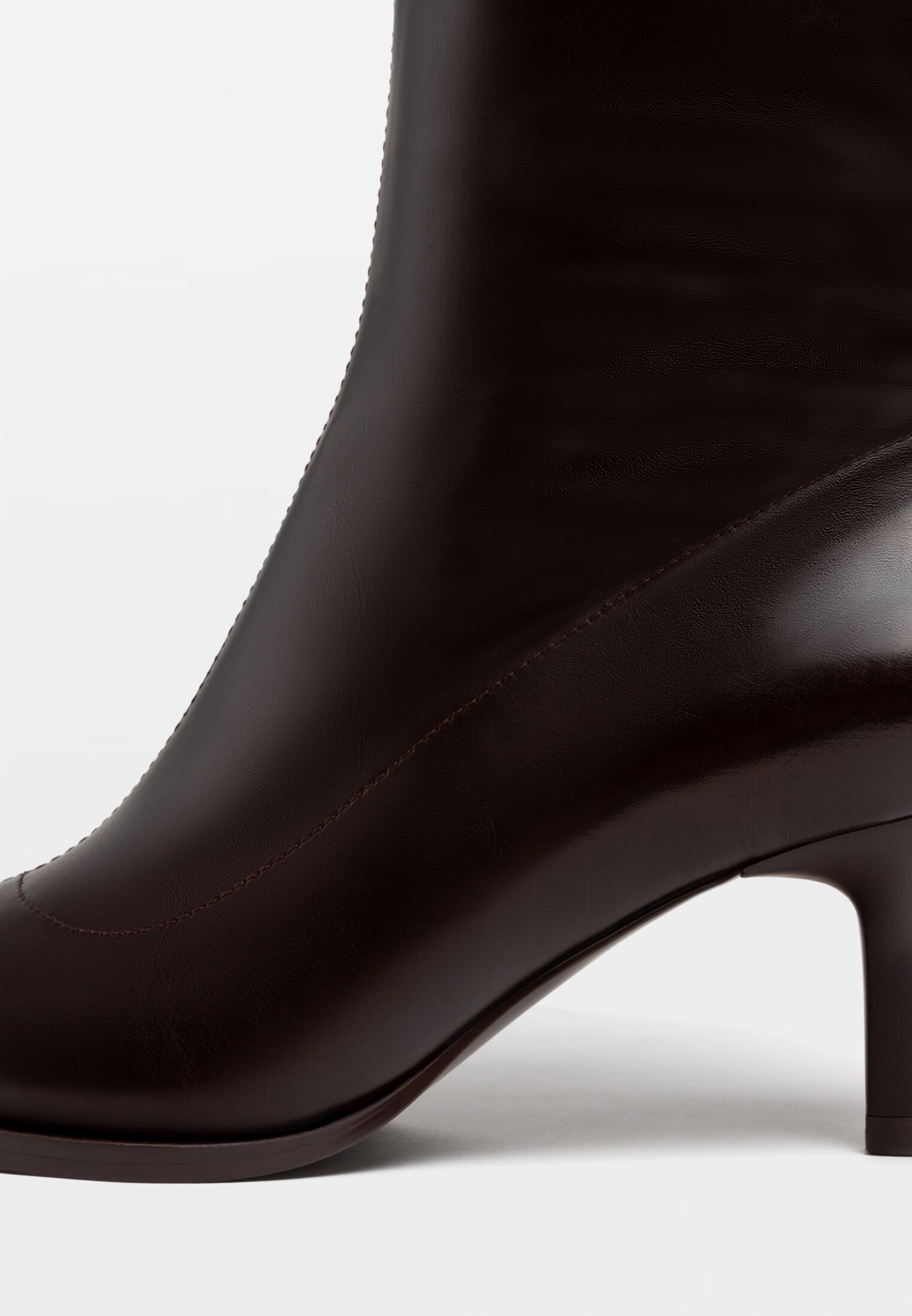 Botines tacon best sale stradivarius