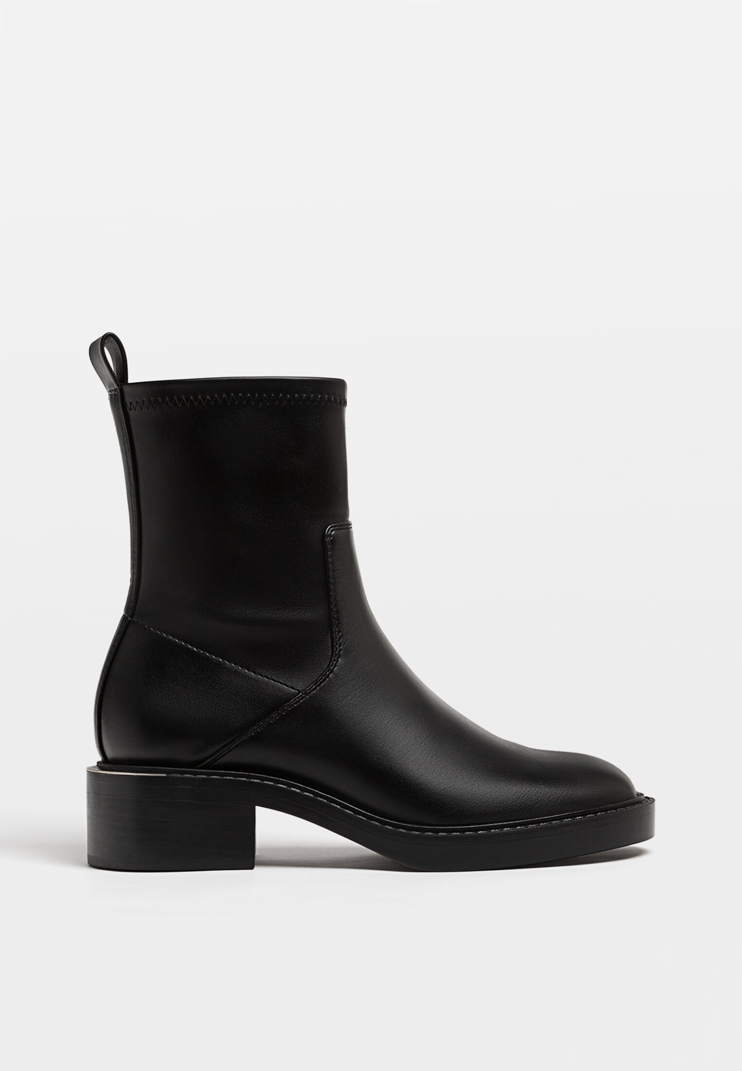 Botines cheap stradivarius mujer