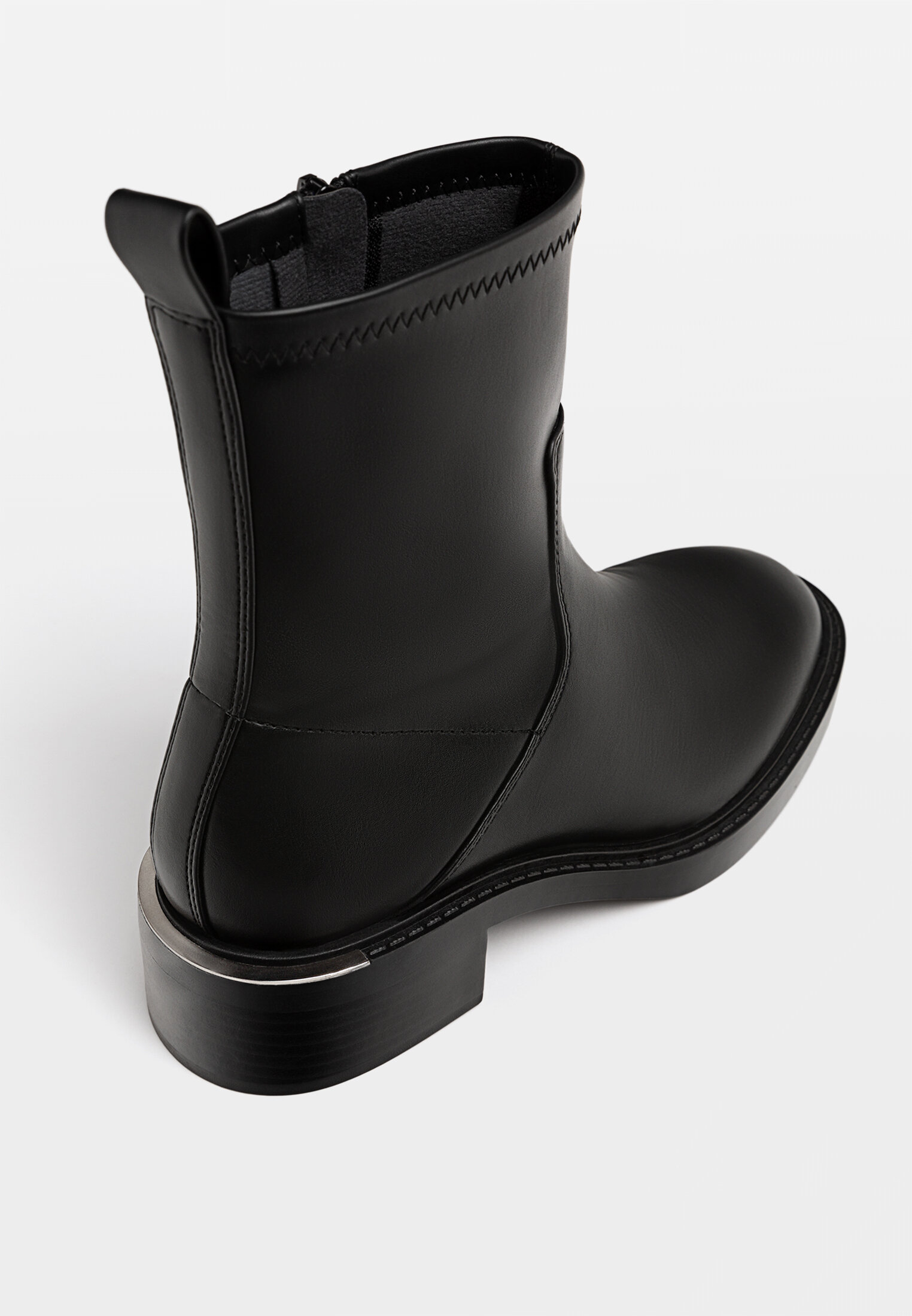 Womens flat cheap black boots