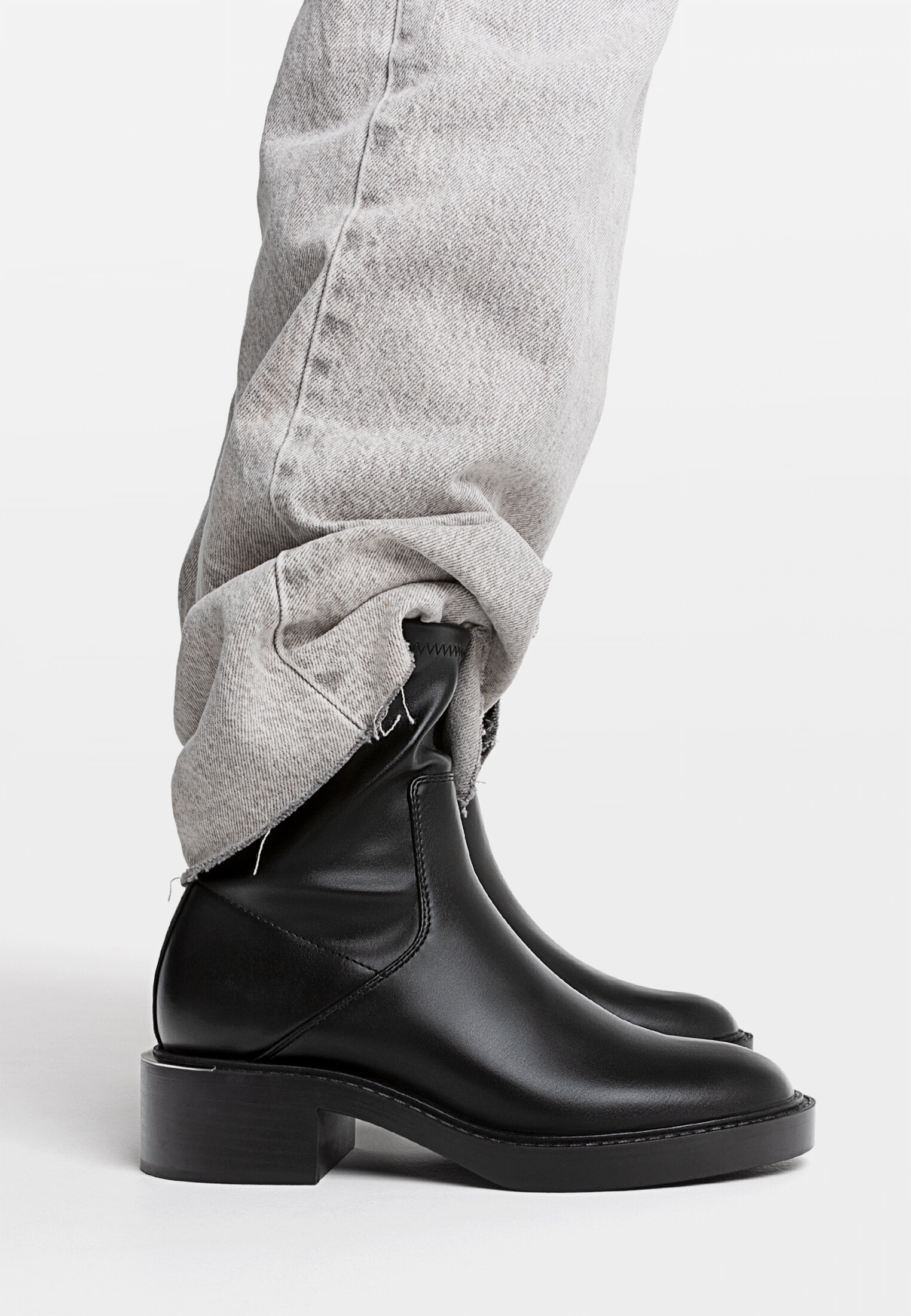 Botines planos stradivarius 2025