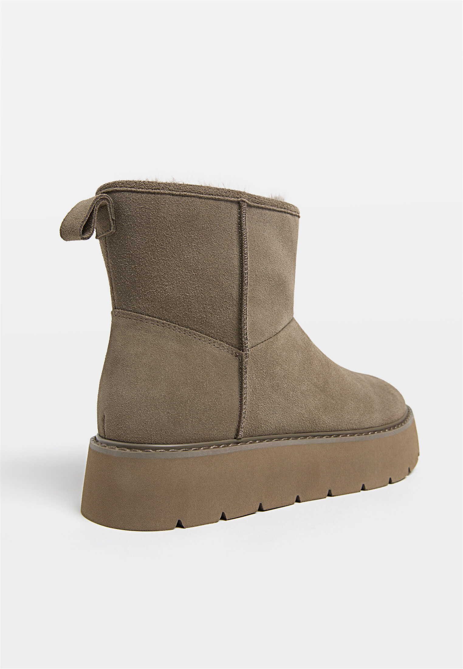 Botines beige online stradivarius