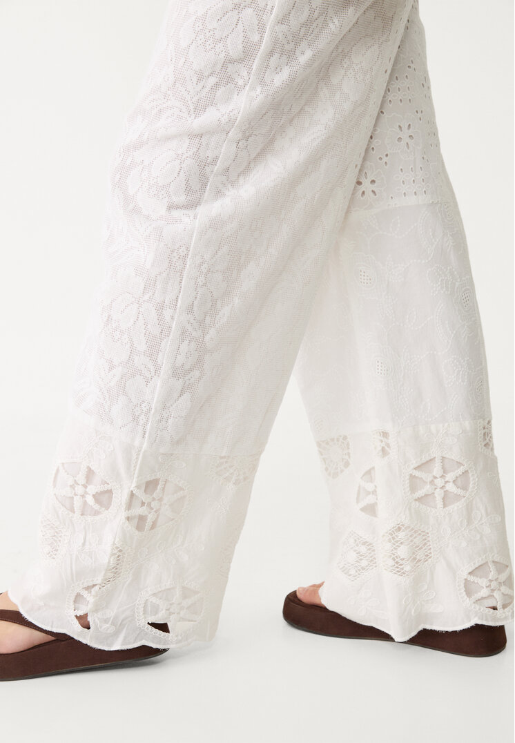 pantalon bordado patchwork