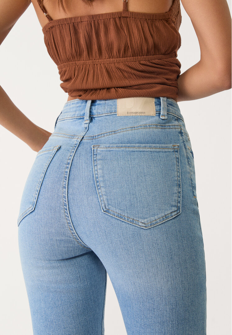 d78 jeans cropped flare