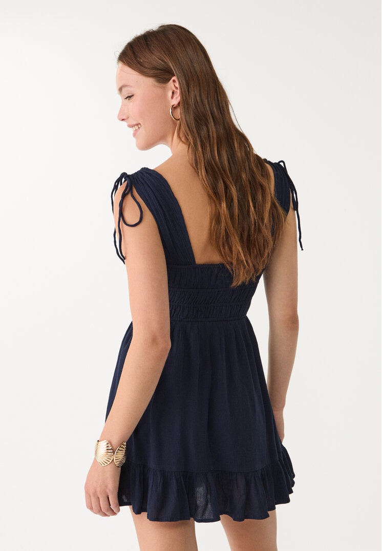vestido corto fluido