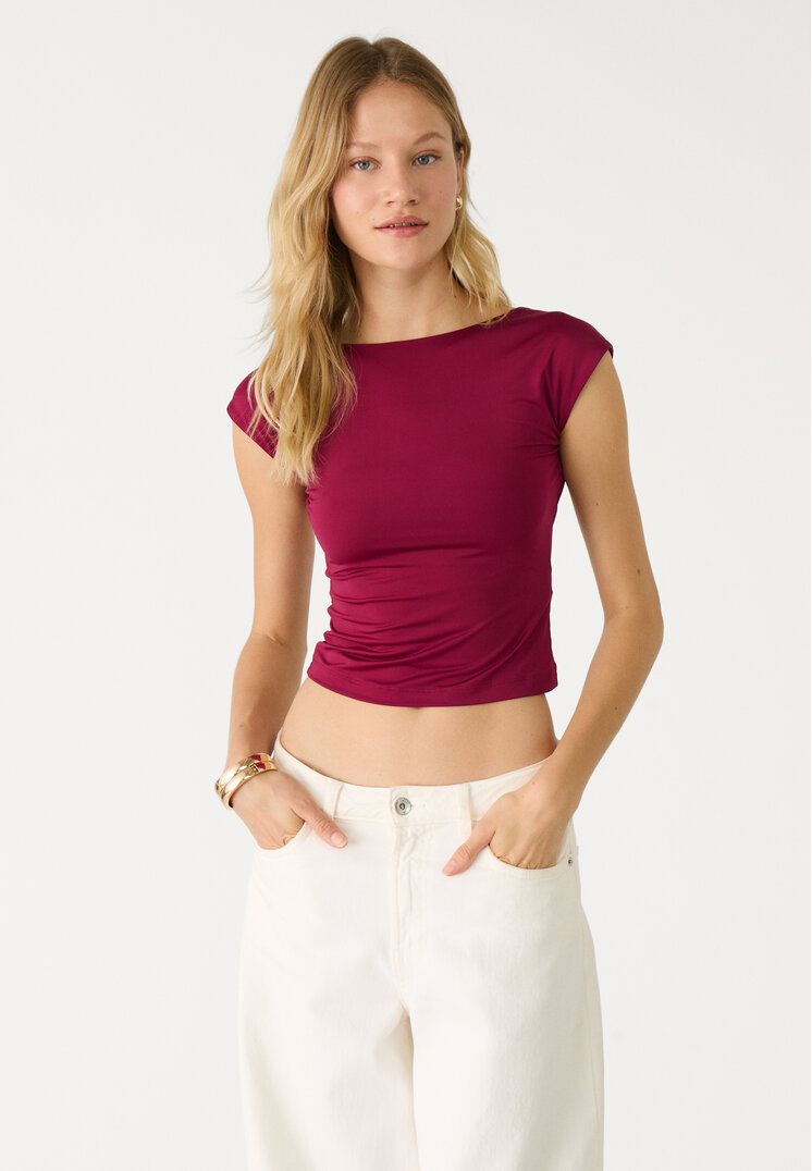 camiseta espalda descubierta