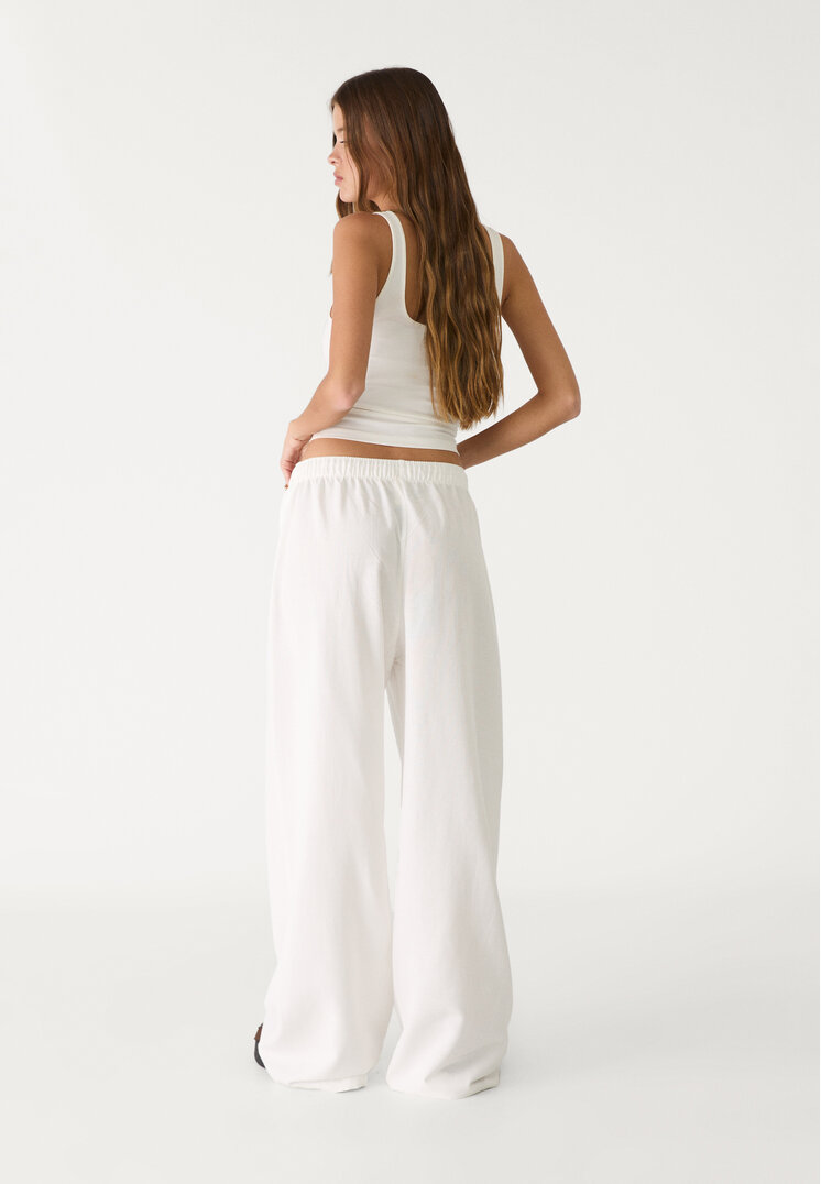 pantalon wide leg con lino