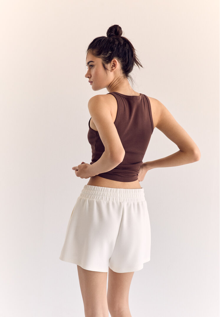 short costuras tacto suave
