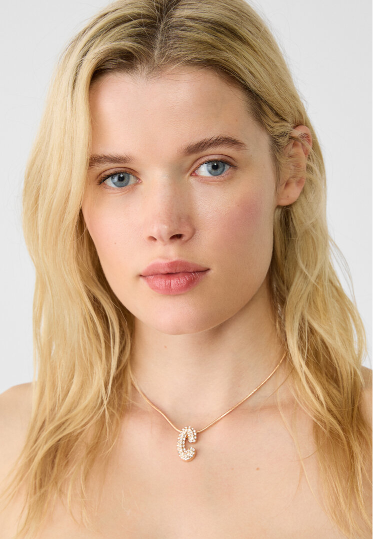 collar inicial brillos