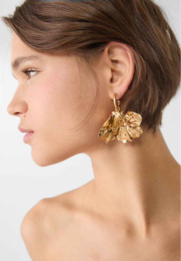 pendiente flor perla textura