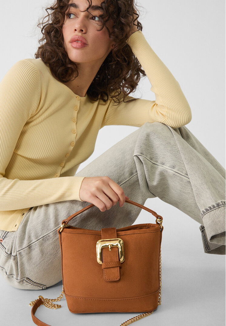 bolso mini bucket hebilla