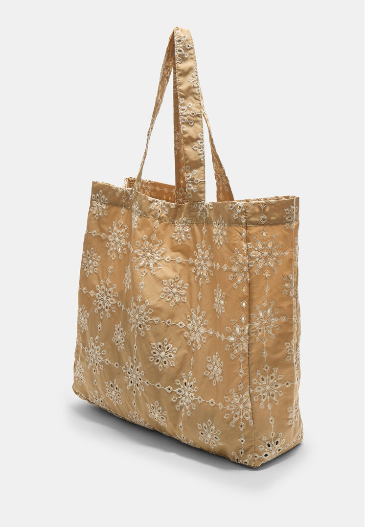 bolso tejido bordado