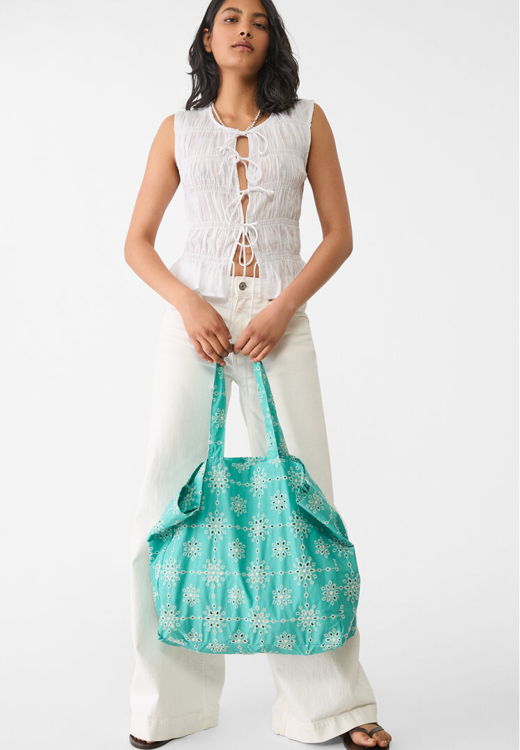 bolso tejido bordado