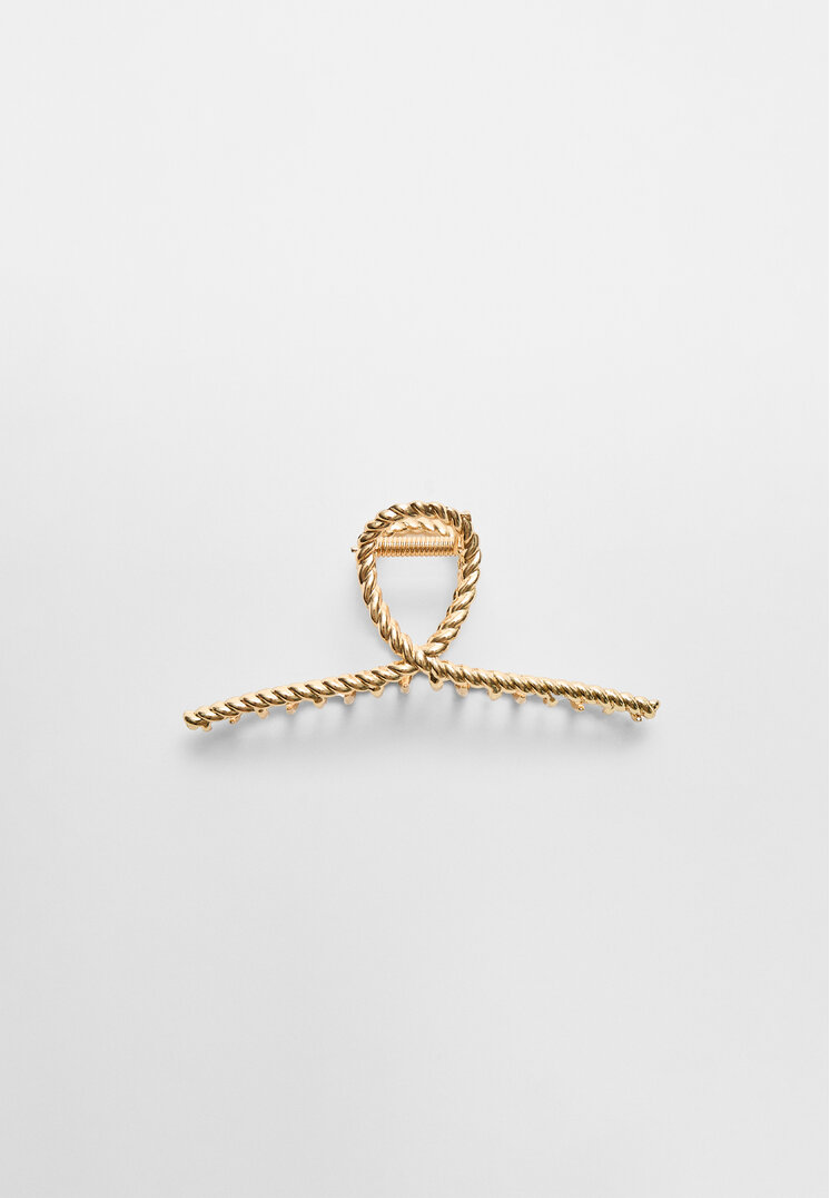 pinza metalica retorcida