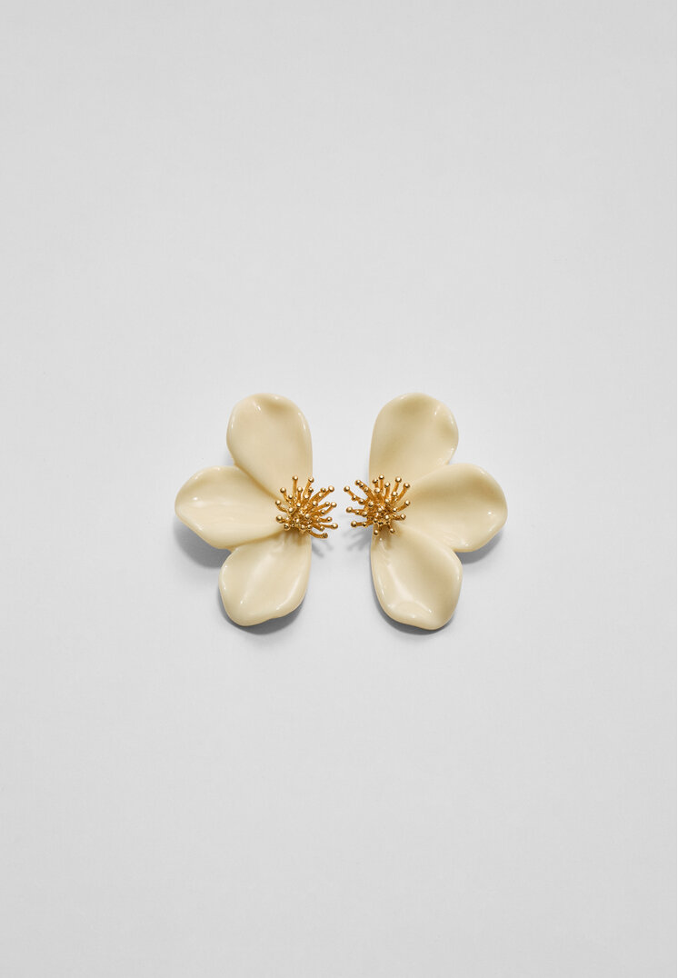 pendiente petalos flor