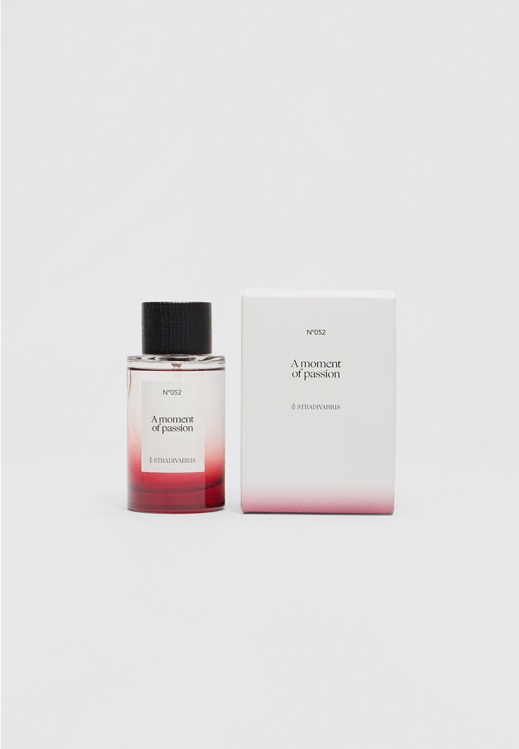 n052 a moment of passion eau de toilette