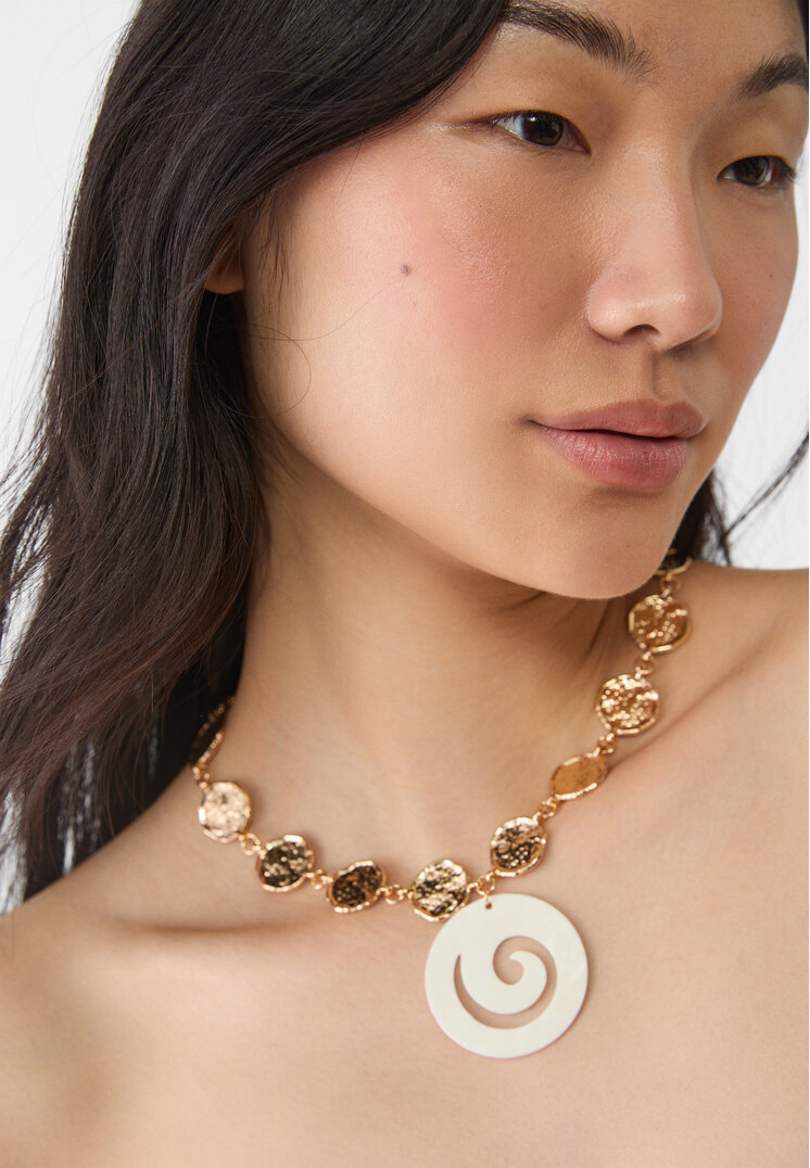 collar charm espiral