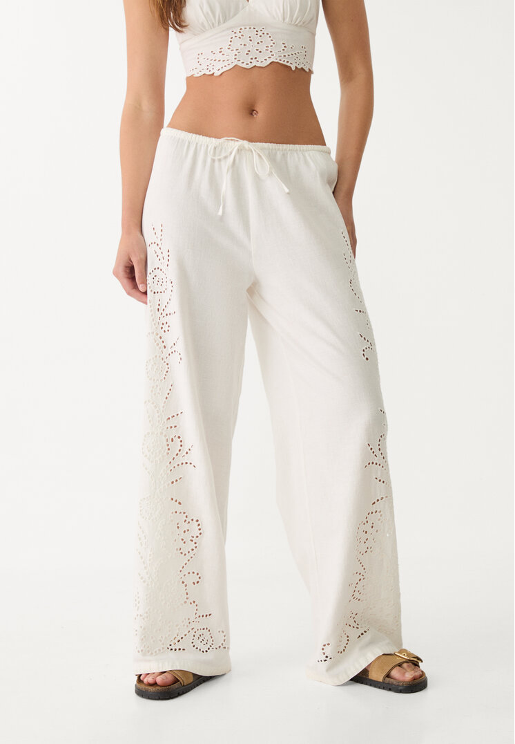 pantalon fluido bordado con lino