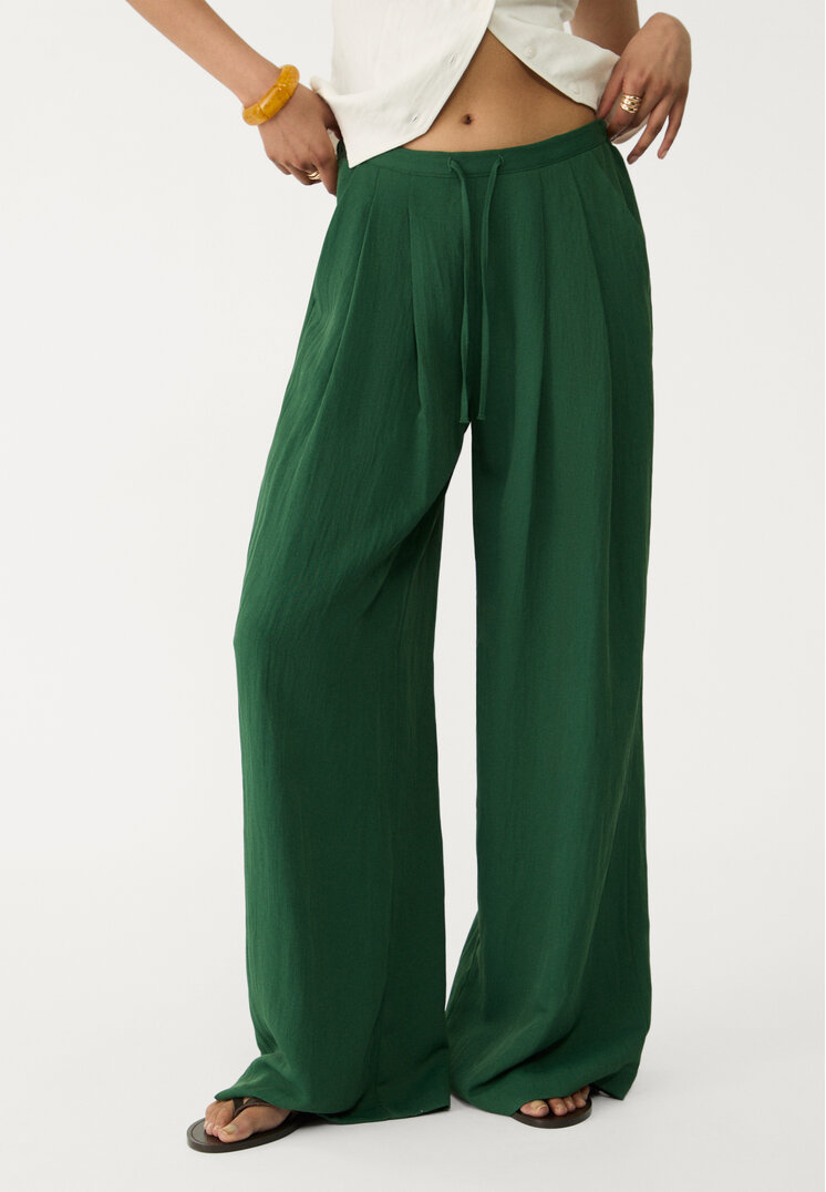 pantalon fluido pinzas textura