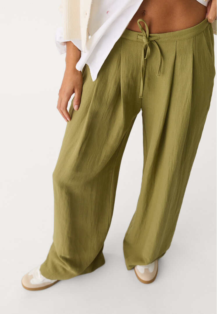 pantalon fluido pinzas textura