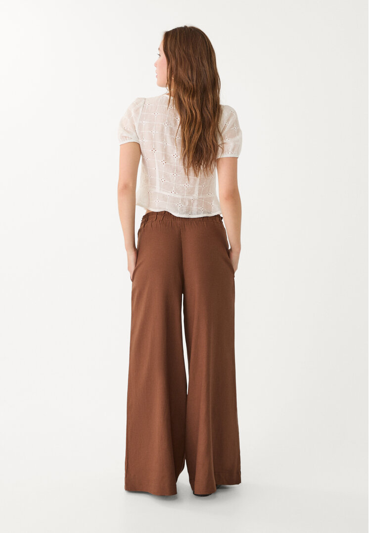 pantalon palazzo fluido con lino