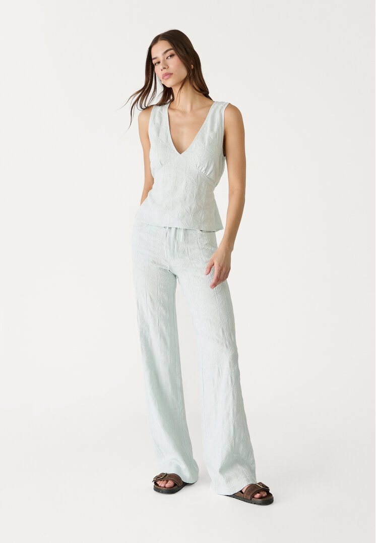 pantalon straight bordados con lino