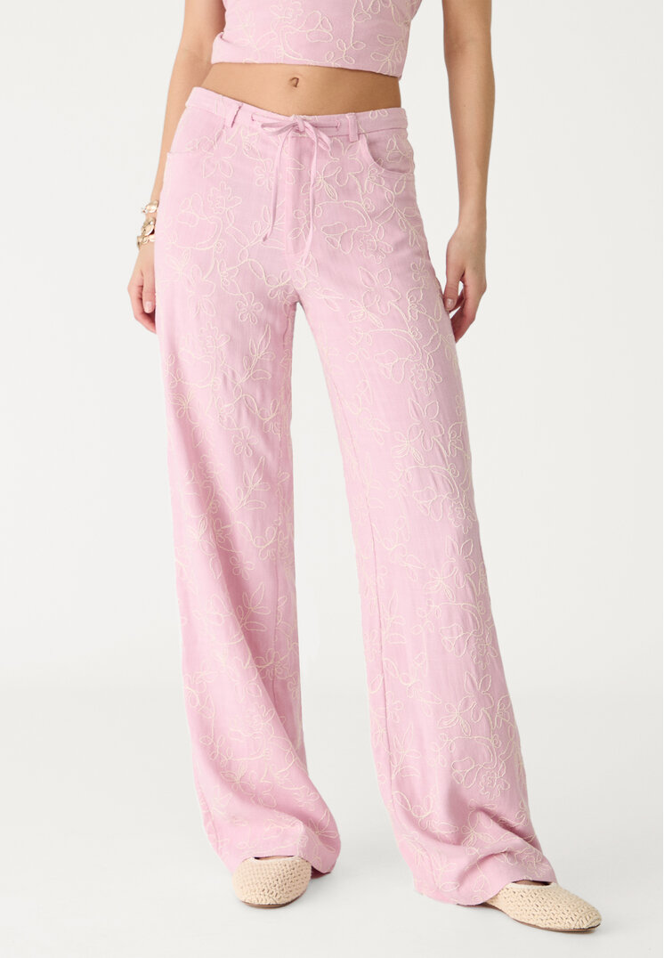 pantalon straight bordados con lino