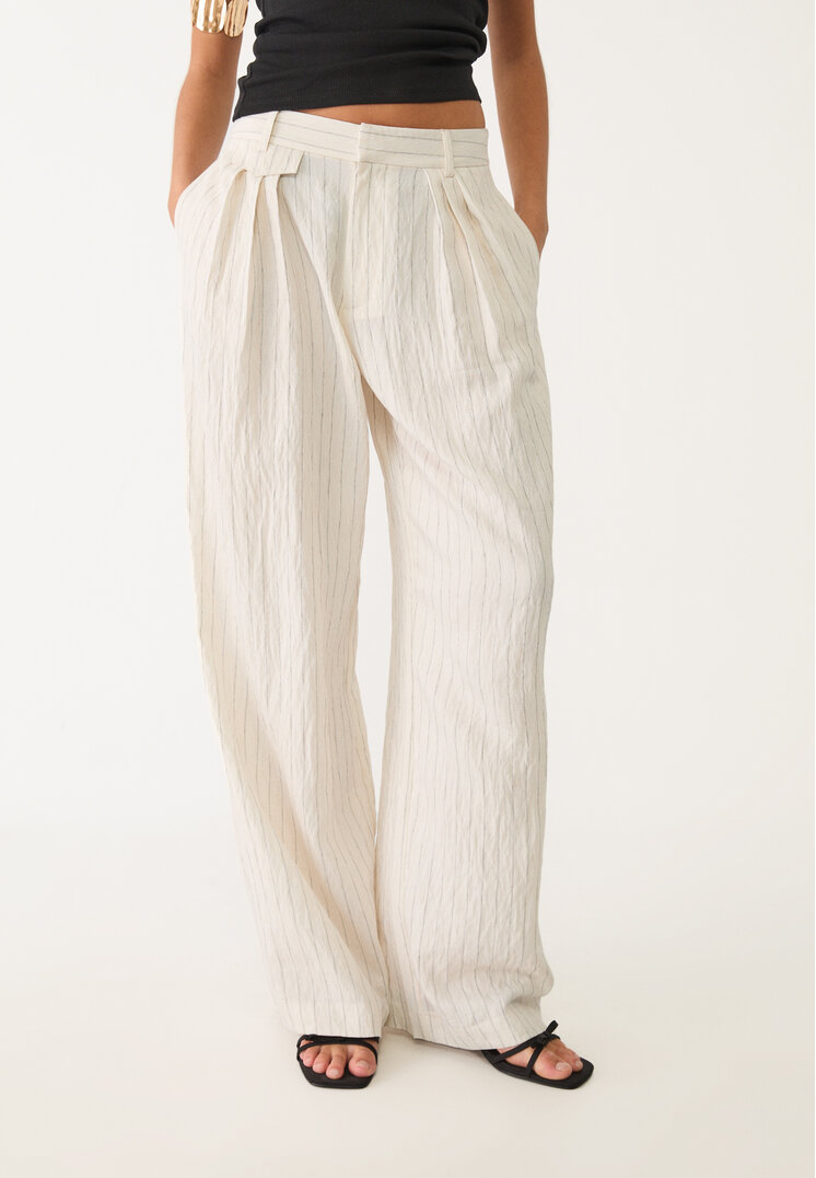 pantalon fluido arrugado rayas con lino