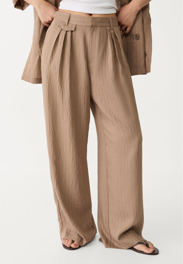 pantalon fluido arrugado rayas con lino