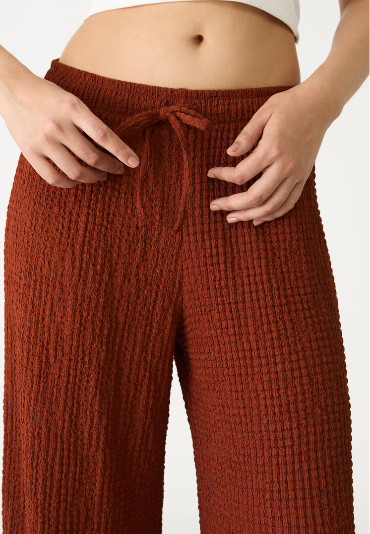 pantalon largo fluido textura