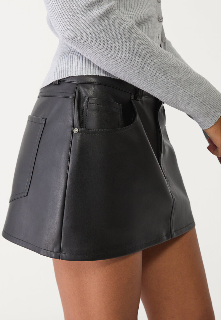 falda pantalon efecto piel